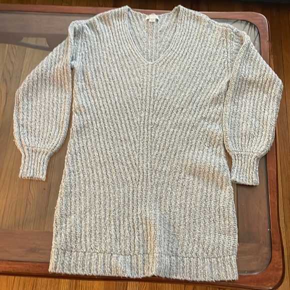 American Eagle Outfitters Sweaters - American Eagle Waffle Knit Sweater Womens Gray Oversized V Neck Long Sleeve